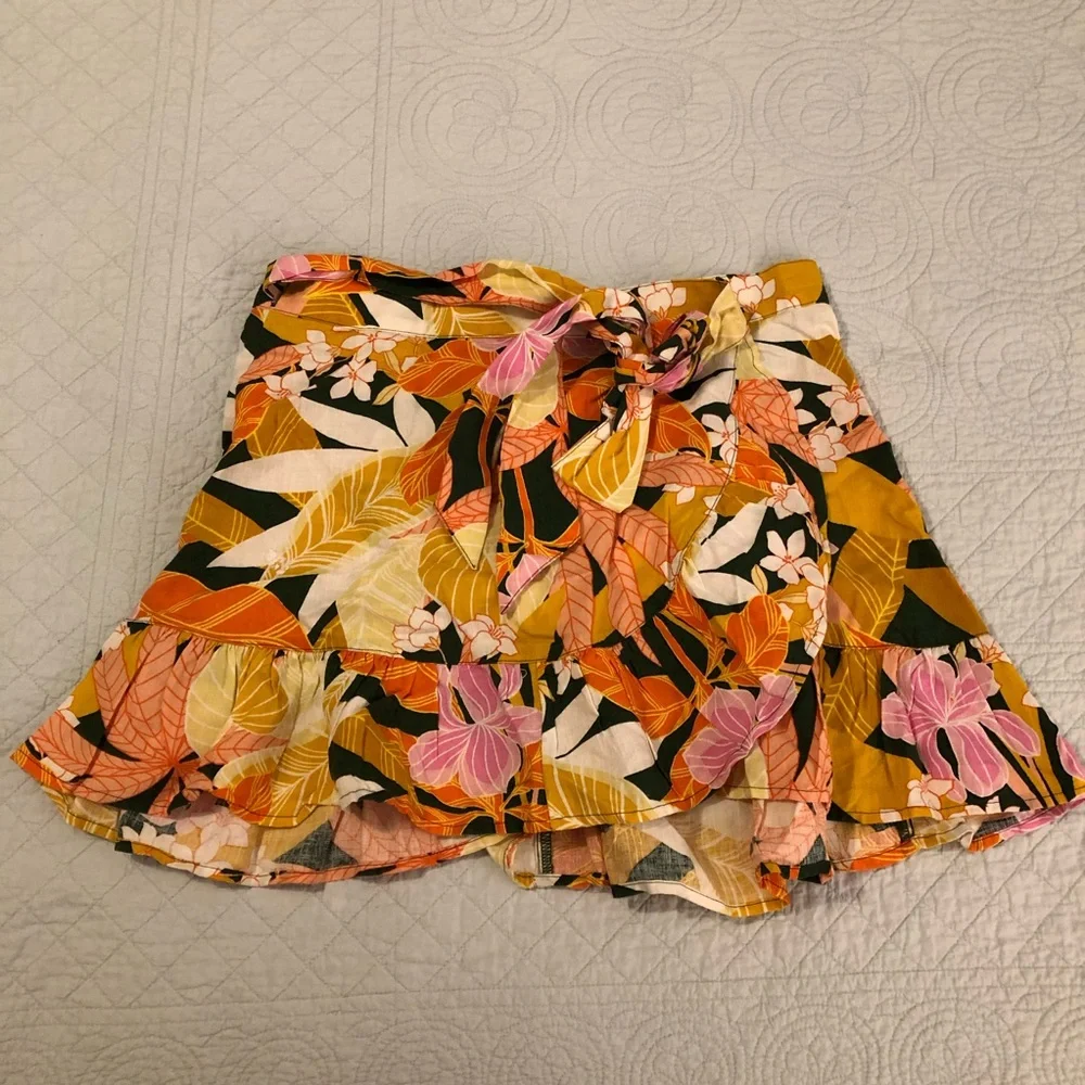 Aerie floral skirt and top set. NWT - Picture 2 of 7